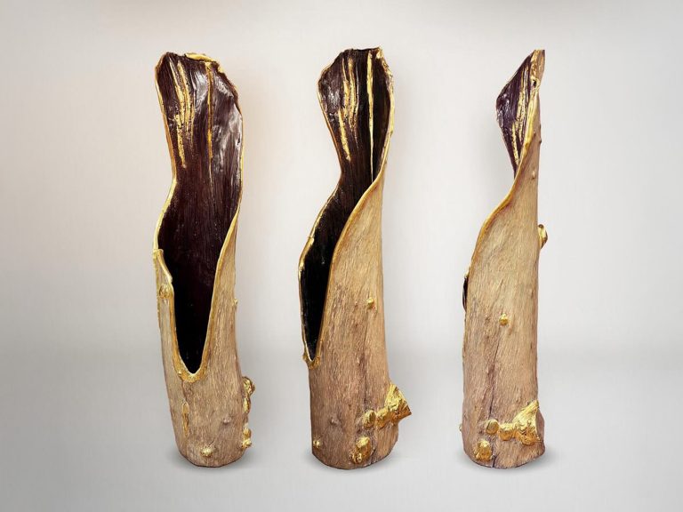 golden scuplture x2 H162cm W34cm